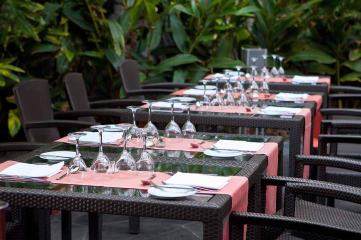 Restaurant ave terrasse Agen